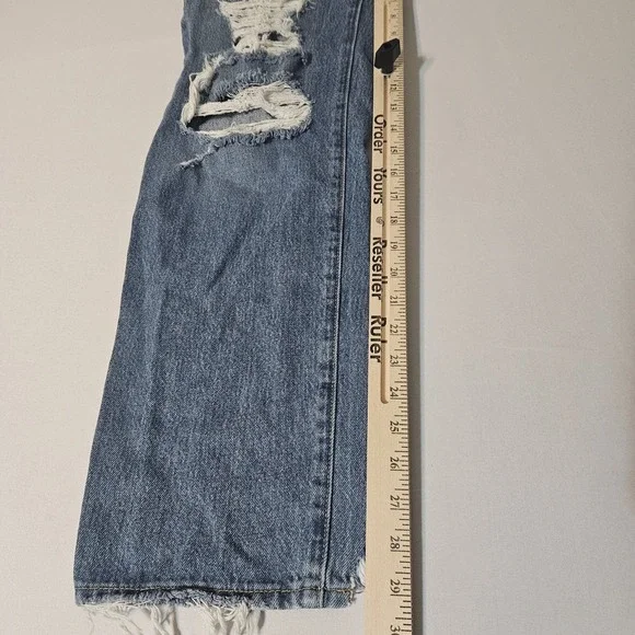 Levi's Women's Mid-Rise '94 Baggy Wide Leg Jeans - Take Chances 28x29 Distressed - Picture 6 of 9